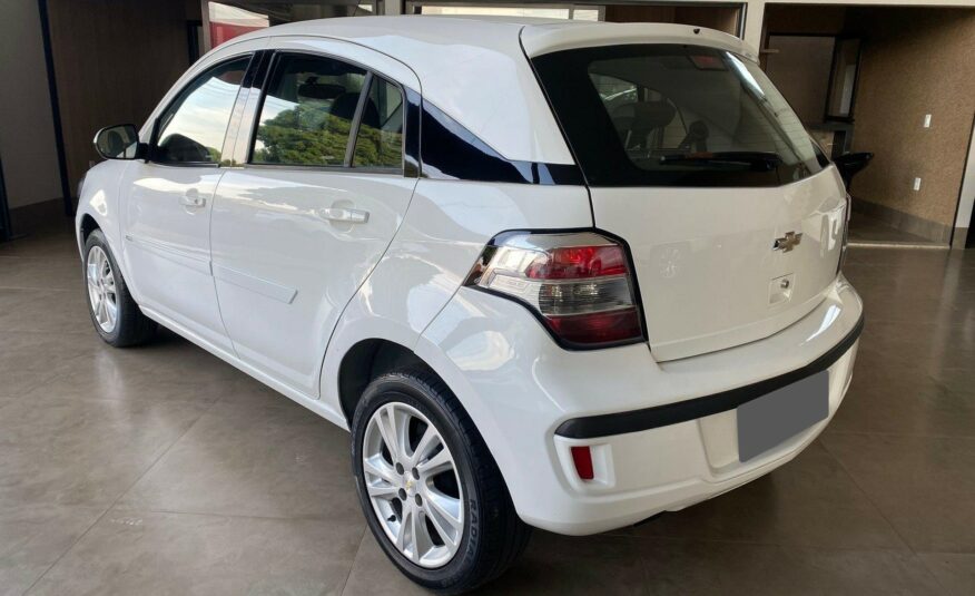 CHEVROLET AGILE 1.4 MPFI LTZ 8V FLEX 4P MANUAL ANO 2014 COR BRANCO